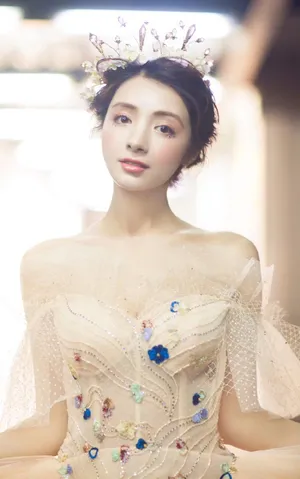 麦迪娜唯美仙气写真图片_5