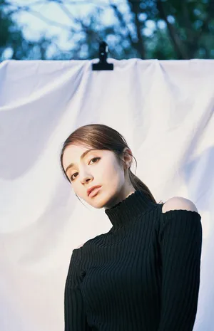 麦迪娜性感妩媚时尚写真图片_3