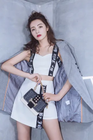 麦迪娜性感图片_2