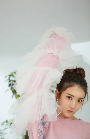 赖雨濛性感优雅时尚写真图片_1