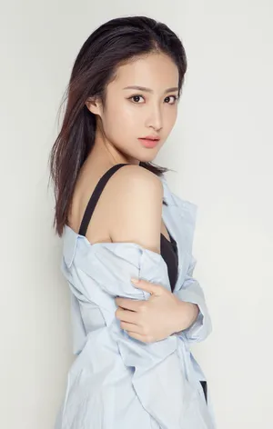 赖雨濛性感写真图片