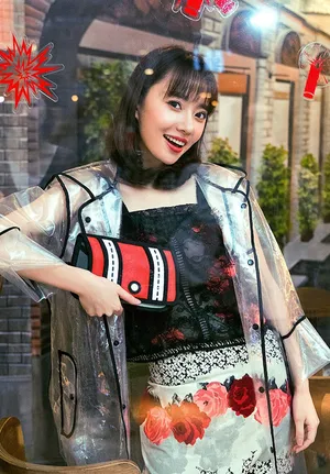 刘萌萌甜美俏皮时尚写真图片_3