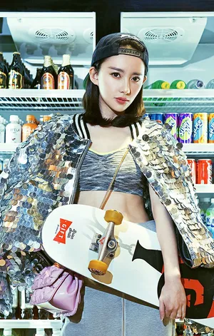刘萌萌甜美俏皮时尚写真图片_5