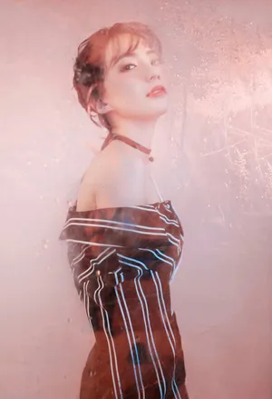 刘萌萌性感妩媚时尚写真大片_2