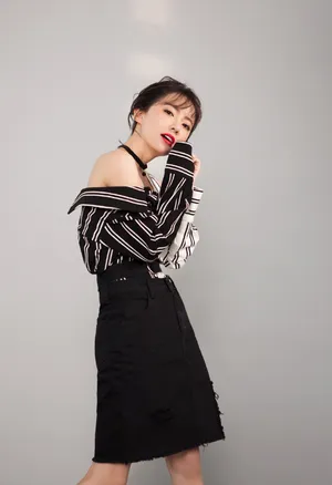 刘萌萌性感妩媚时尚写真大片_7