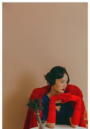 曾一萱复古时尚杂志写真
