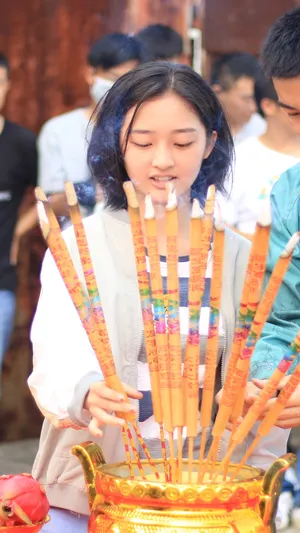 邓恩熙可爱呆萌图片_1