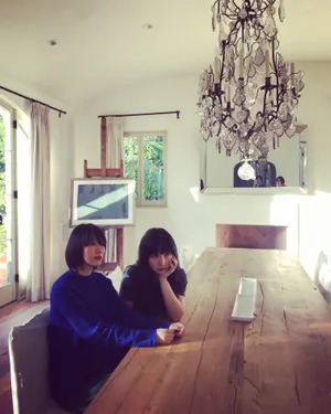 黄璐柳岩性感迷人合照图片_3