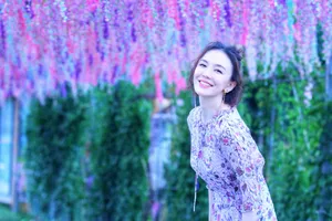 吕佳容清新优雅写真图片_5