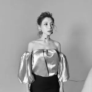 冯若绮性感迷人光影写真图片_3