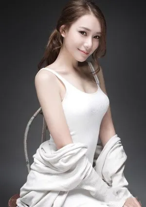 冯若绮唯美性感魅力写真图片