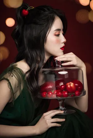 章乐韵性感魅惑美妆写真图片_3