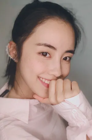 章乐韵可爱俏皮生活照图片_2