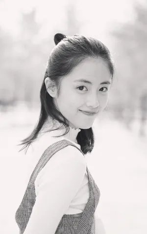 章乐韵黑白写真图片_5