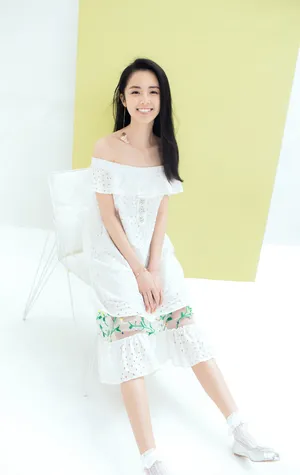 章乐韵清新靓丽时尚写真图片_2