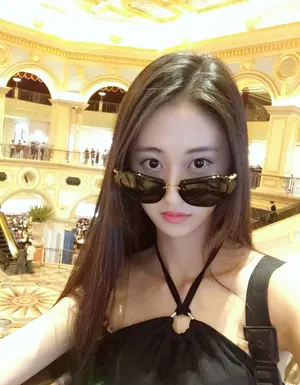 马泽涵俏皮迷人写真图片_2