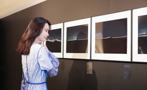 李梦电影展性感图片_5