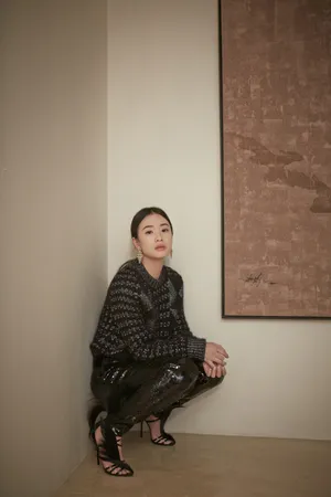 李梦摩登个性写真图片