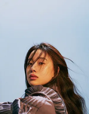 李梦杂志封面时尚性感写真图片_2