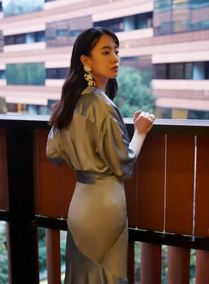 李梦ELLEMEN幕后英雄盛典性感写真图片