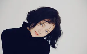 任敏照片任敏黑白清新简约写真图片_2