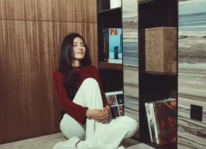 曾黎优雅知性写真图片_1