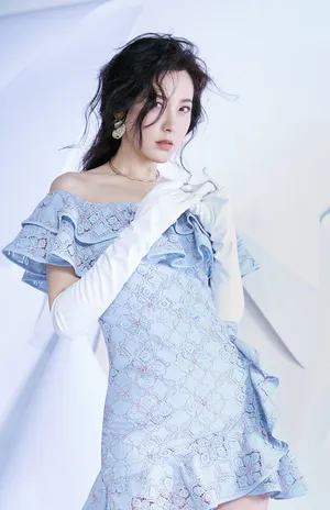 曾黎成熟妩媚时尚写真大片_4