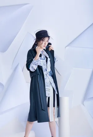 曾黎成熟妩媚时尚写真大片_5