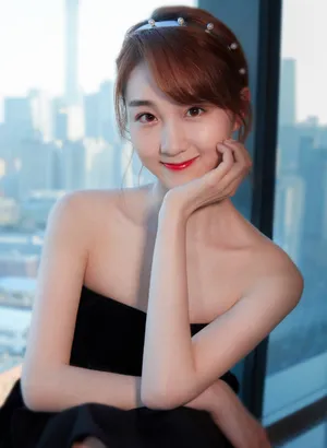 李子璇2018嘉人中国风盛典甜美图片_2