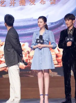 演员于子洋性感活动照图片