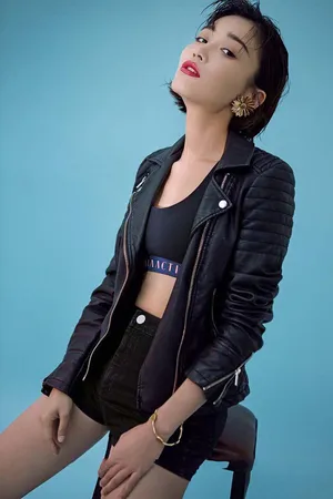 田沅性感迷人运动风写真图片_5