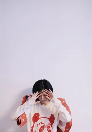 田沅性感甜美家居写真图片