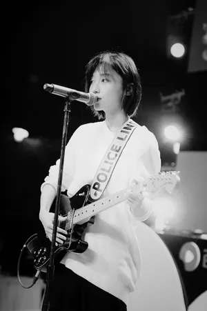 田沅黑白光影性感写真图片_6