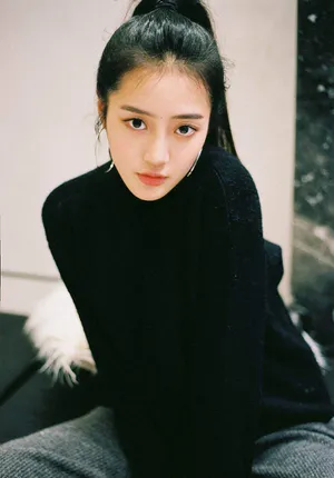 王梓薇唯美清新图片_4