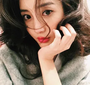 王梓薇自拍照图片_4