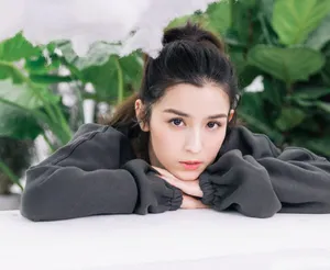 哈妮克孜清新甜美写真图片_6