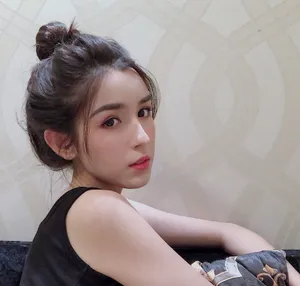 哈妮克孜性感迷人私房写真图片