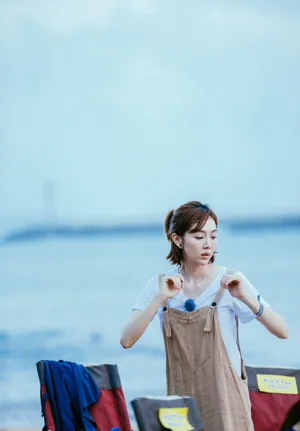 姜妍《野生厨房》甜美剧照图片_6