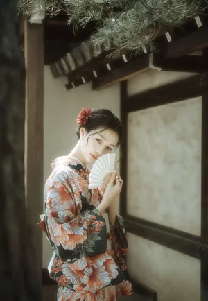 邱诗媛日本和服性感街拍图片_4