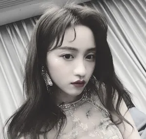 黄婷婷清新唯美自拍图片_1