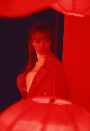 SNH48黄婷婷红色喜庆性感写真图片