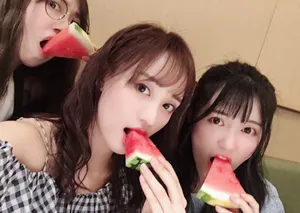 SNH48黄婷婷格子裙清新甜美图片_2