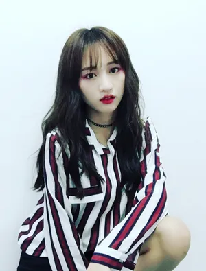 SNH48黄婷婷清新灵动写真图片_3