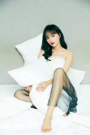 SNH48黄婷婷性感动人写真图片