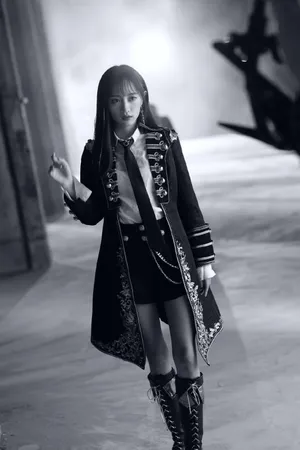 SNH48黄婷婷性感迷人写真图片_2