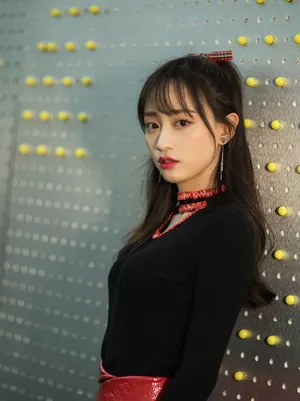 SNH48黄婷婷性感靓丽写真图片_2