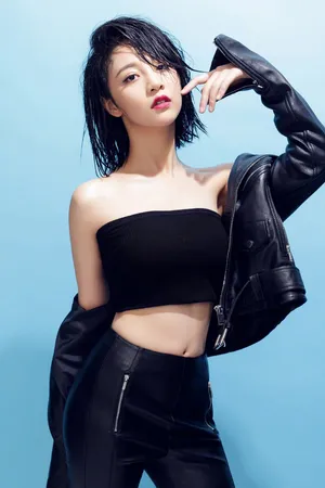 高雨儿性感撩人时尚写真图片_5