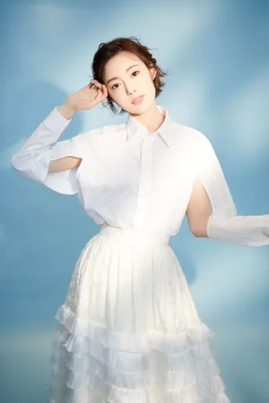 何美璇摩登时尚性感写真图片_7