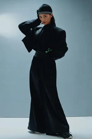 郭晓婷性感时尚光影写真图片_7