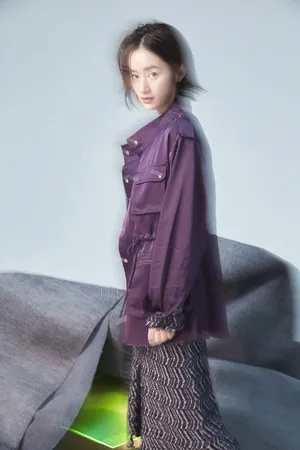 郭晓婷性感优雅光影写真图片_2